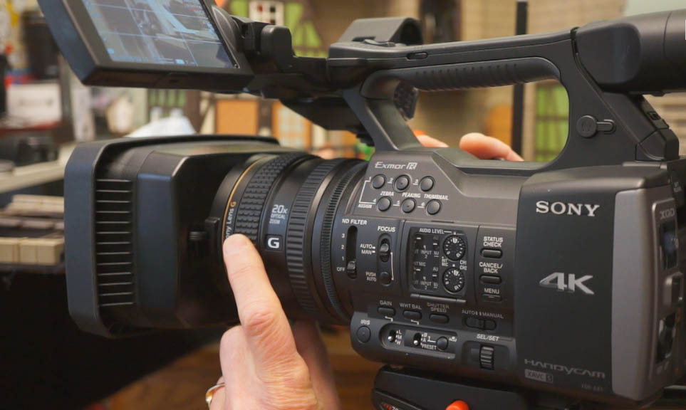 Sony 4K Video Camera: FDR-AX1